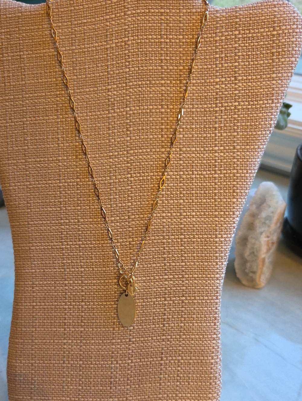 Plunder Gold Oval Toggle Pendant Necklace